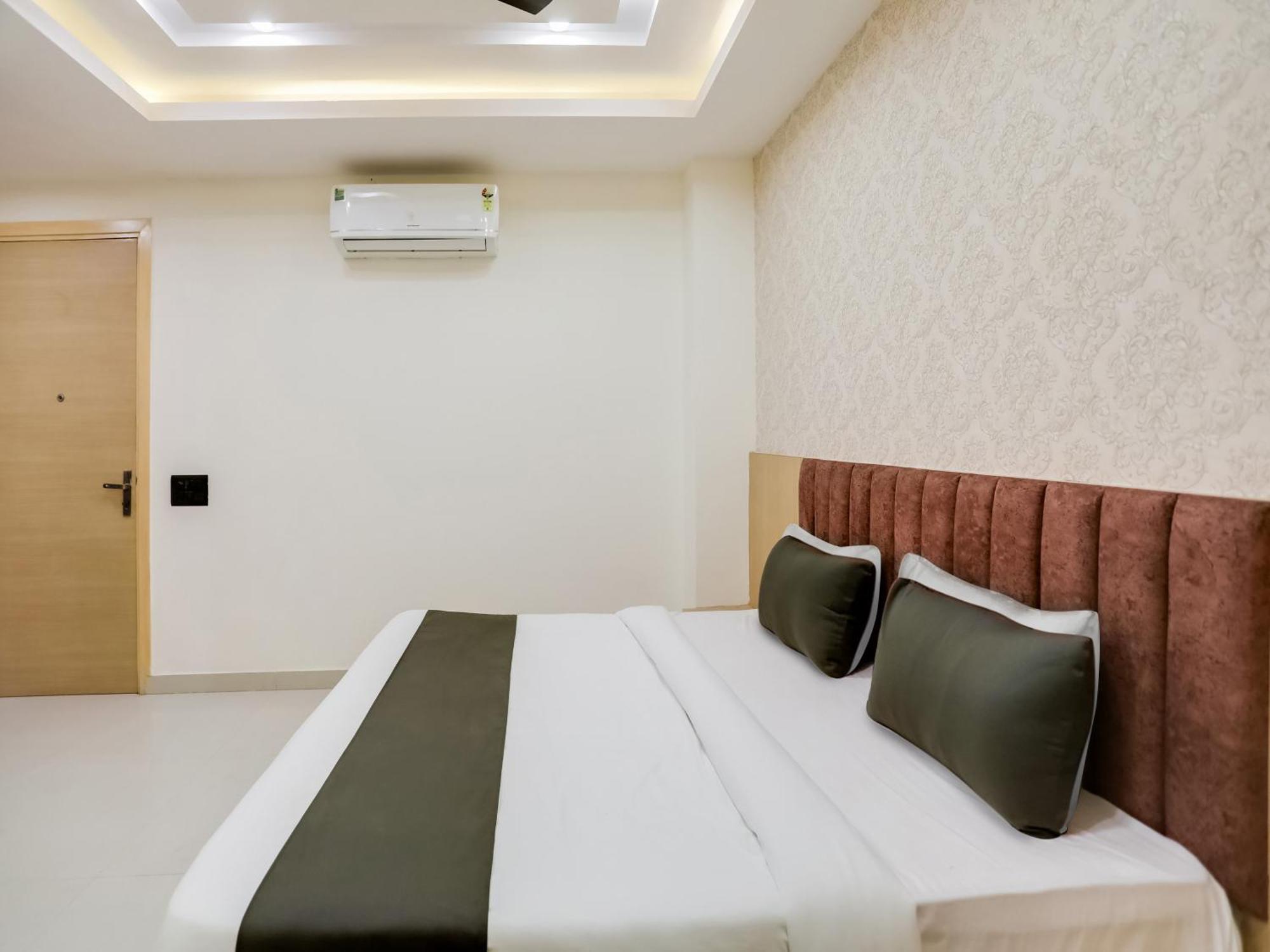 Townhouse Magnolia Corporate Stays Gurgaon Esterno foto