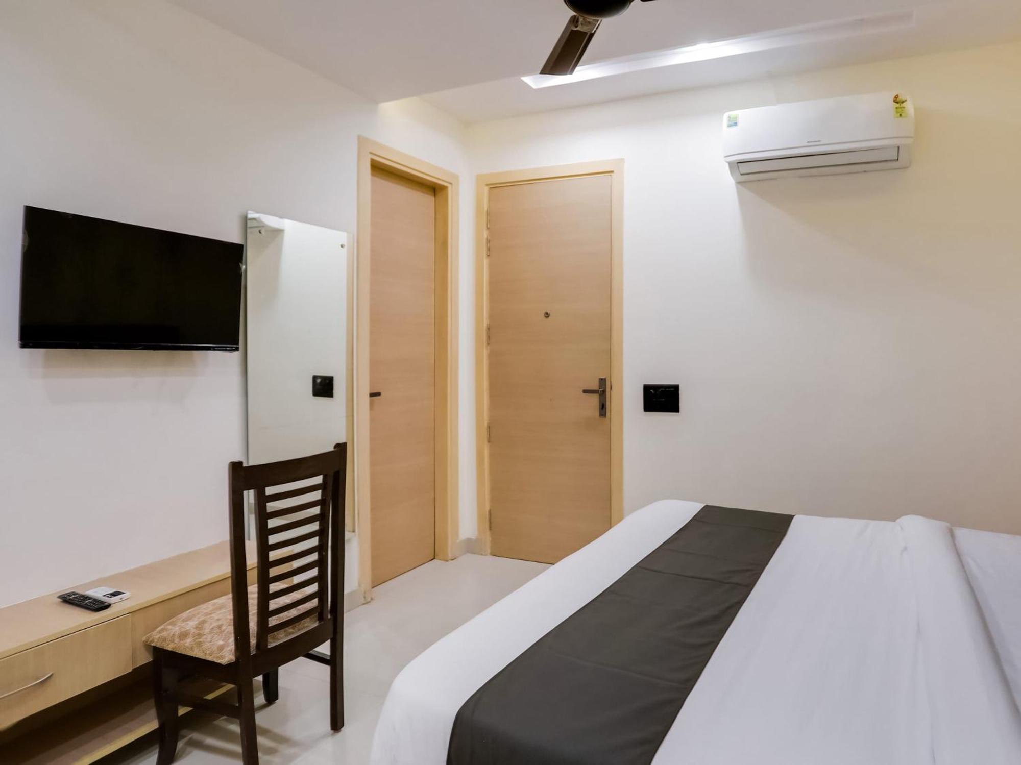 Townhouse Magnolia Corporate Stays Gurgaon Esterno foto